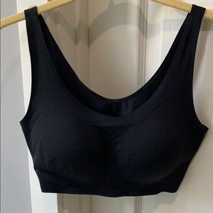 Uniqlo AIRISM Relax Wireless Bra
